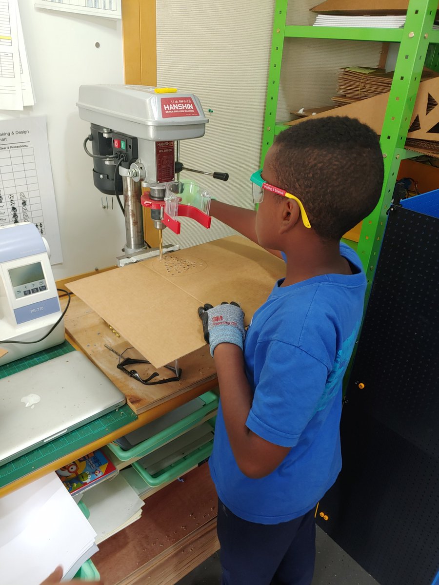 jdunbvrEDU's tweet photo. Yesterday's #MakerSpace session had @Intl_Chadwick 5B Ss developing prototypes and planning drawings for their 5Bee Hotels, while others constructed logical plans. Can't wait to see the final products!
#designeducation #ibpyp #ibmyp #productdesign #proudteacher #Mypdesigncycle https://t.co/hp8694gWL3