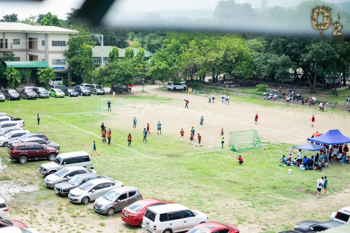 Praecordia2022's tweet photo. OUTSIDER VIEW. Today was a good day! Hope everyone had a fun time playing their favorite sports. No matter what the results are, we’re still #OneCIM 💙
#OutrunOutlast🍃 https://t.co/m78ArXU4be
