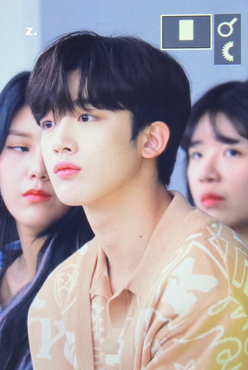 x1zeropoint's tweet photo. 191019 sfw kye #김요한 #요한 #yohan #x1 #엑스원 https://t.co/hujMgJNlVw