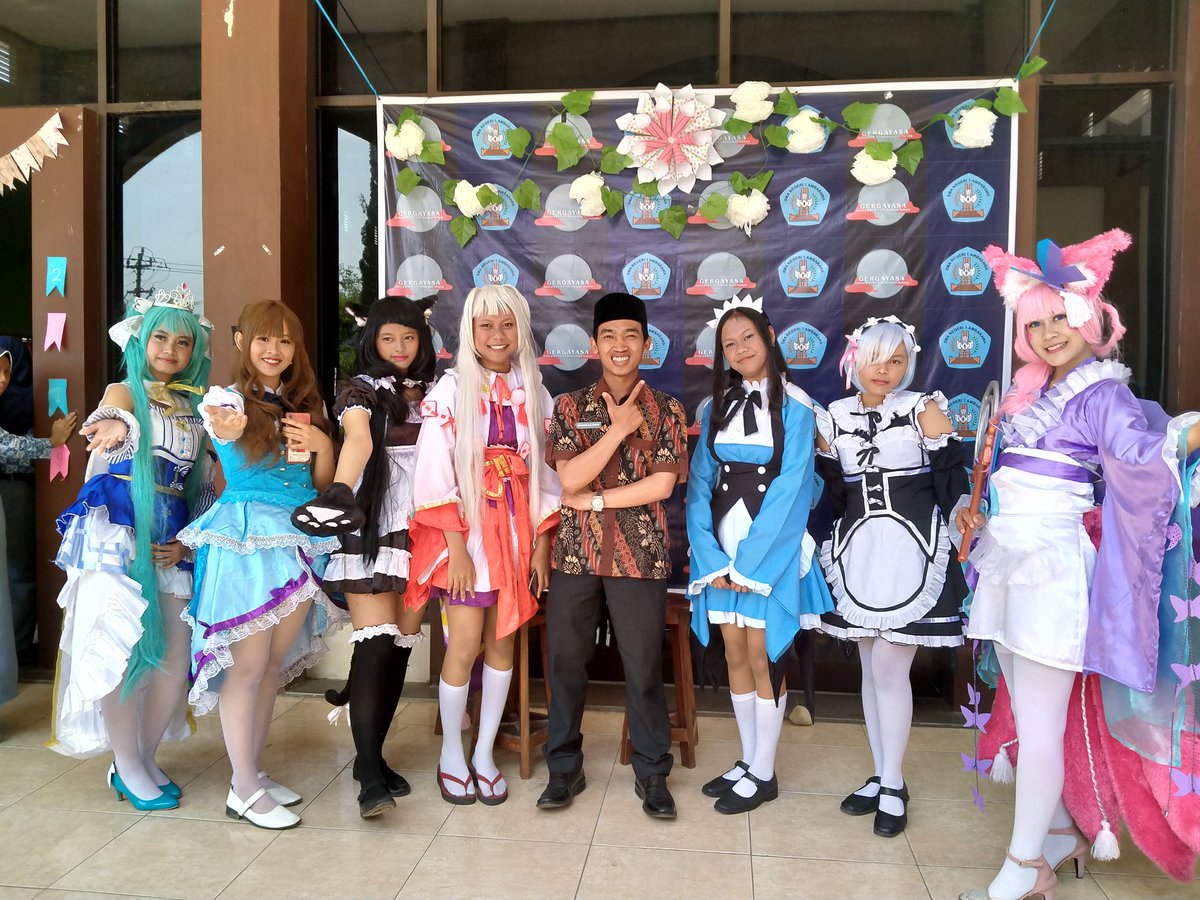 Mz_Ulil's tweet photo. Macem apalah apalah gt
#bulbas
#smanega
#masulil https://t.co/rrCunwMlPb