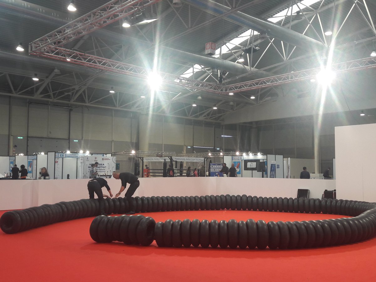 Sara27302231's tweet photo. Non perdete l'appuntamento con #πTon qui alla @MakerFaireRome
qual è l'innovazione di questa #soundinstallation? Venite a scoprirlo al padiglione #6.
#sensorium2019 #codeact #minimal #istallazione #MFR19 #societing https://t.co/EigHNgQrLQ