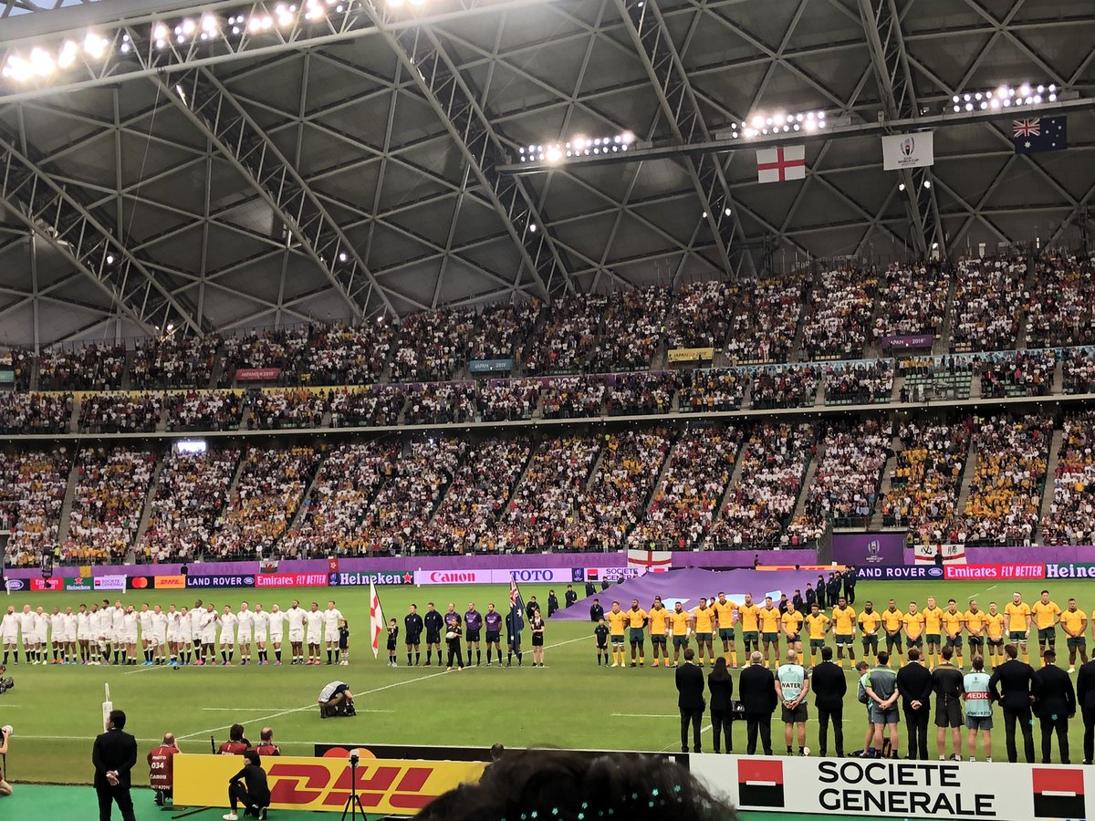 ichikaway's tweet photo. watching ENG vs AUS in the stadium! https://t.co/aWD2ZnXMHg