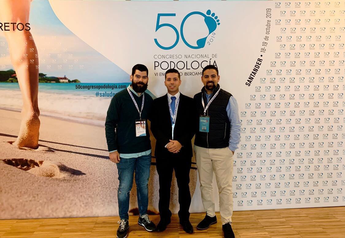 Seguimos en el 50 <a href="/CongrePodologia/">Congreso Podología</a> 
esperamos actualizarnos mucho estos próximos días y ver amigos de profesión. 
Desde <a href="/Podoactiva/">Podoactiva</a>  los compañeros <a href="/podoantonio/">Dr. Antonio Gómez</a>  <a href="/AitorPM14/">Dr. Aitor Pérez</a> y <a href="/PedroNogales/">Pedro Nogales</a> han estado presentes en diferentes ponencias y mesas