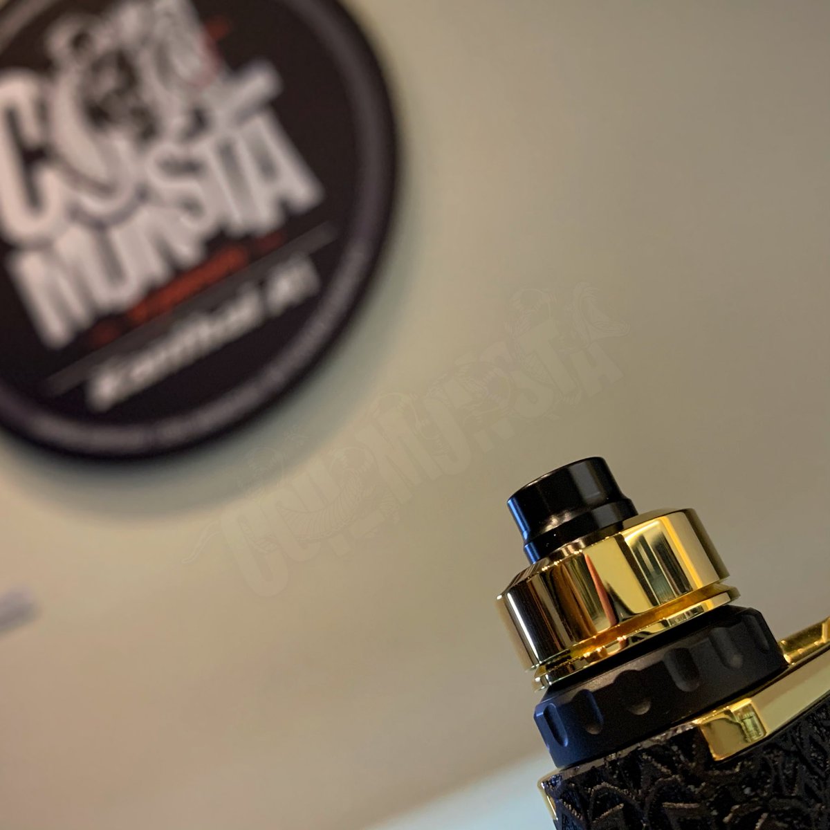 coilmonsta's tweet photo. Armor S RDA
被歐美玩家認為一定要有一顆

中規中矩的雙柱架線，無論雙發的濃密，或者是單發的細緻口感，都有很棒的表現。

配上AFC 金 套件，整體的質感更上了一層樓。
__________________
#CoilMonsta怪獸旗艦店
#台北市內湖區民權東路六段186之1號
#Armor
#Armor_S
#RDA
#AFC套件 https://t.co/LrmPYrDOoF