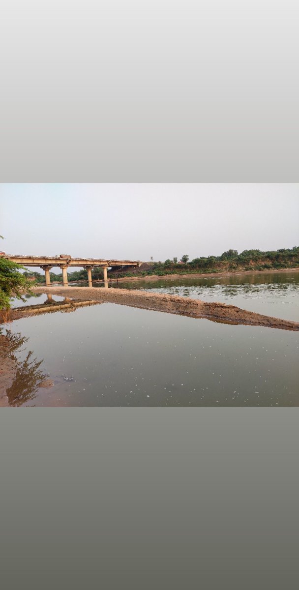 VIPULSINH229's tweet photo. आयीं हैं नदिया में लहरें, अपना घर-वर छोड़ के . . .
जंगल-जंगल बस्ती-बस्ती, बहतीं रिश्ते जोड़ के . . .
@GujaratTourism
#sunset_time #naturelovers
#vatrak_river_modaj
#click_by_vipulsinh
#vipulsinh_modaj https://t.co/VXegA7kG1l