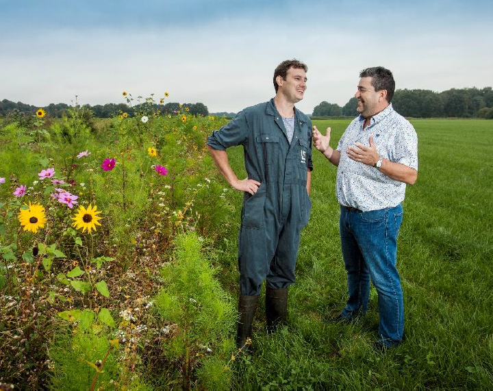 Landcoöperatie Dal van de Kleine Beerze ontwikkelt samen met #kunstenaars vijf #kunstobjecten die permanent in het veld van de #Kleine #Beerze worden tentoongesteld. Met een #crowdfunding-campagne vragen ze hulp om dit project voor elkaar te krijgen. bit.ly/35yq8ci