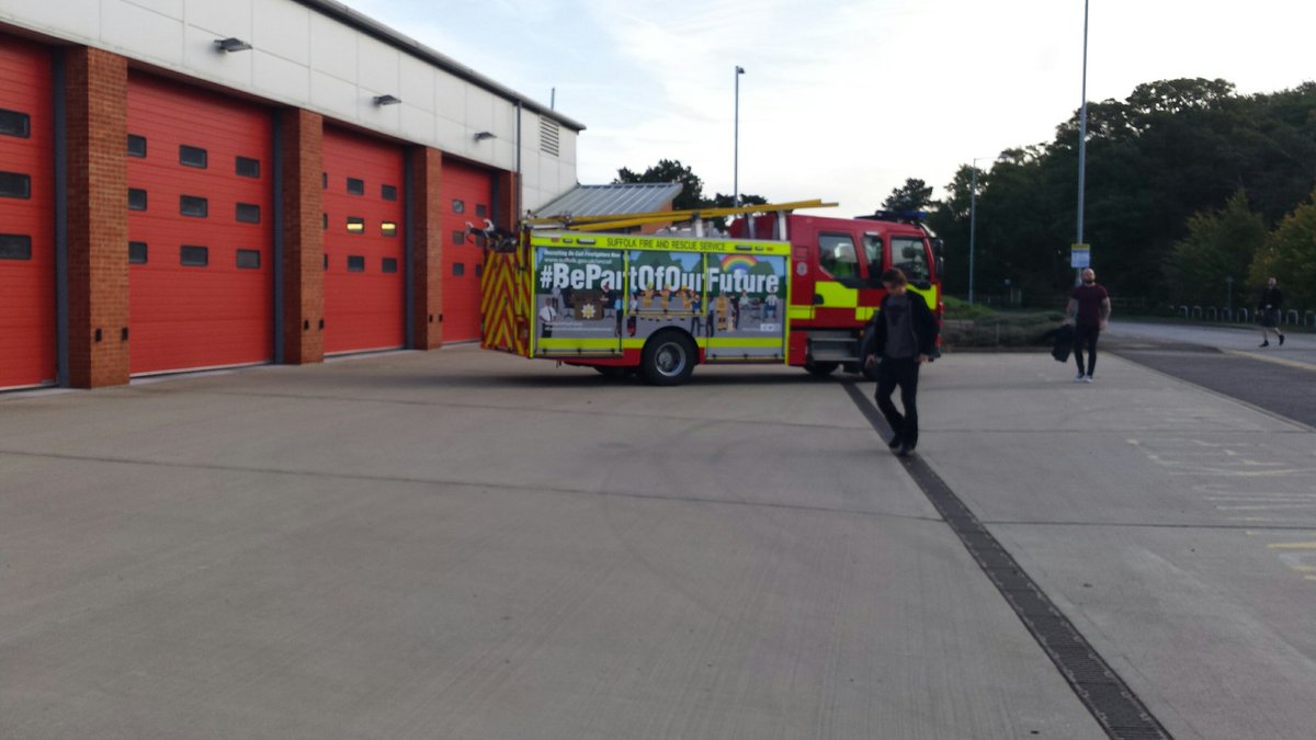 learningfire's tweet image. Starting to arrive for our @SuffolkFire Full Time recruitment taster day at Ipswich East station. Interested in applying?  Come along to our further days across the county! #bepartofourfuture