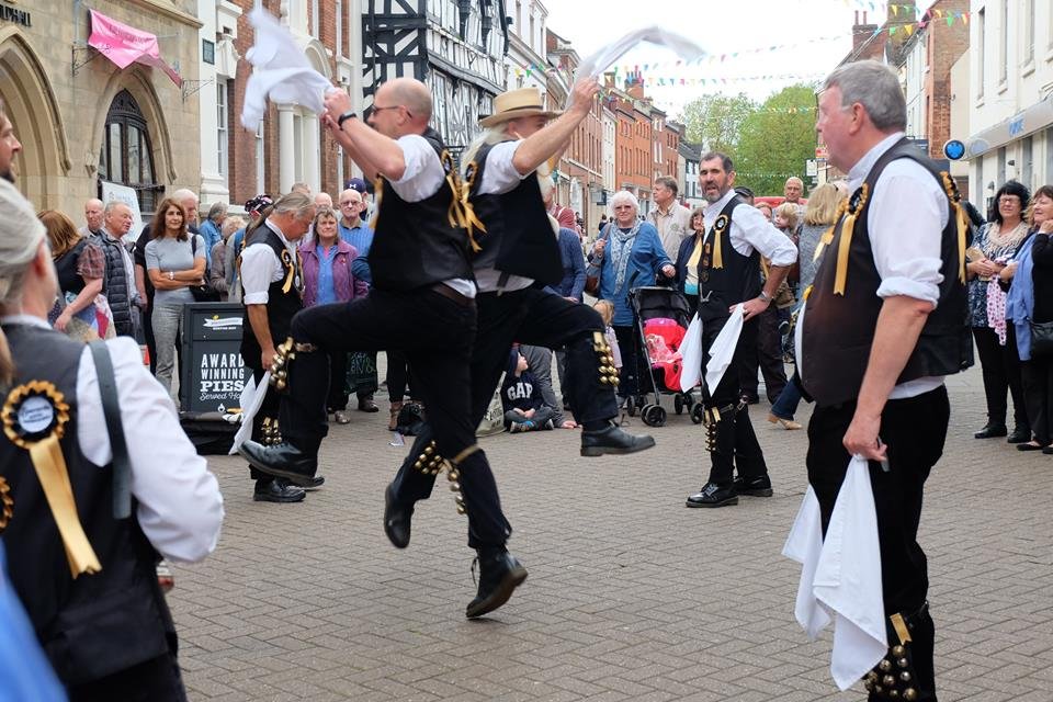 A fantastic day of folk music, dance and more across Lichfield today. Dance performances in the streets, a procession, lots of music and a pop-up cafe in the Guildhall. Talks and performances in Samuel Johnson museum. Not to be missed! #Lichfield