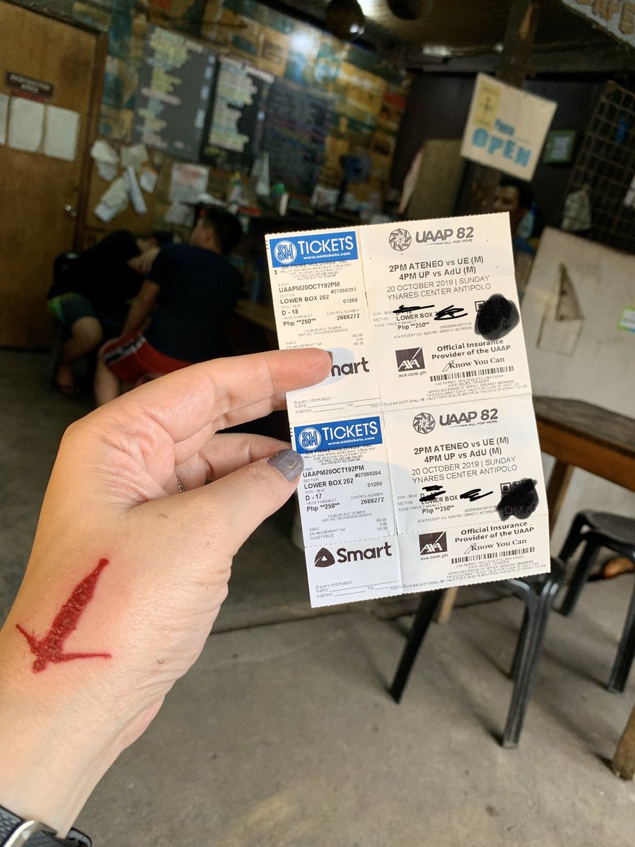 UPTitaness's tweet photo. Mygad! Pahirapan sa patron 😕 #UPvsAdU #UAAPSeason82 #UPFight https://t.co/Yj1Dhf1SX5