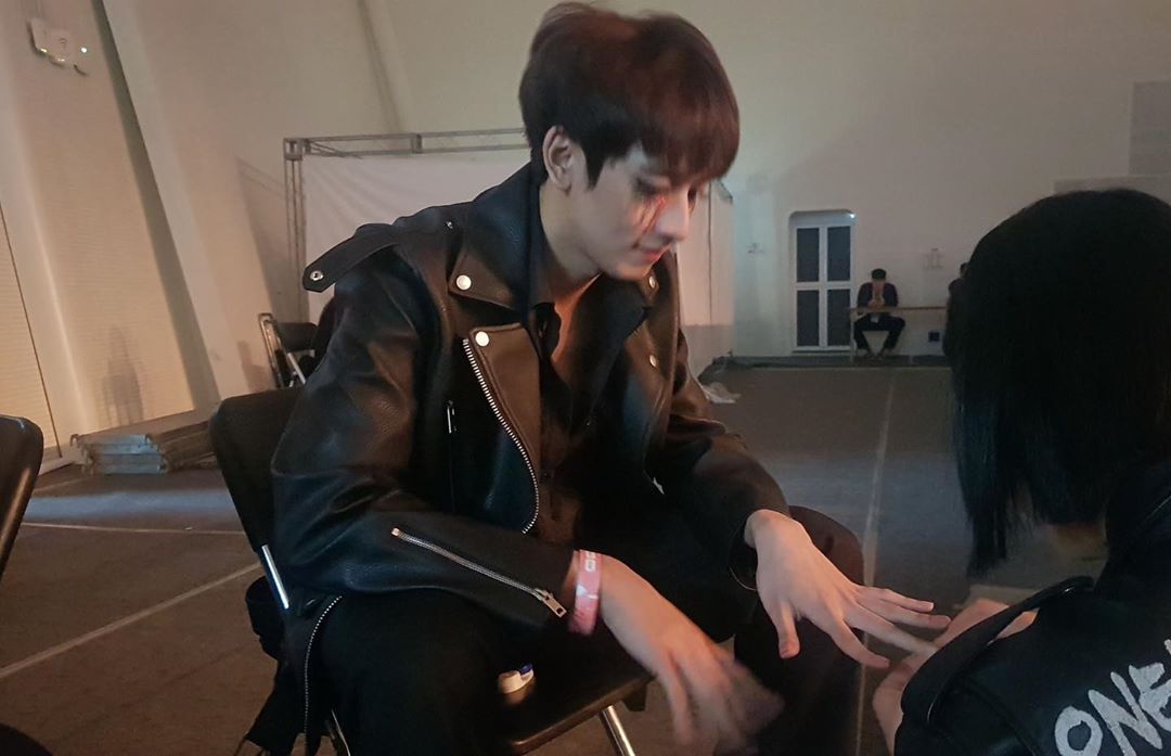 GeniusChayut's tweet photo. มันจี (MAN.G)โชว์บ่ายสามครึ่งวันนี้ #sfw2020ss #seoulfashionweek2020ss
#KongthapPeak #픽 #PEAK #พีค #PRODUCE_X_101 #프로듀스_X_101 #AlwaysSupportPeak https://t.co/iun2RMmKSr