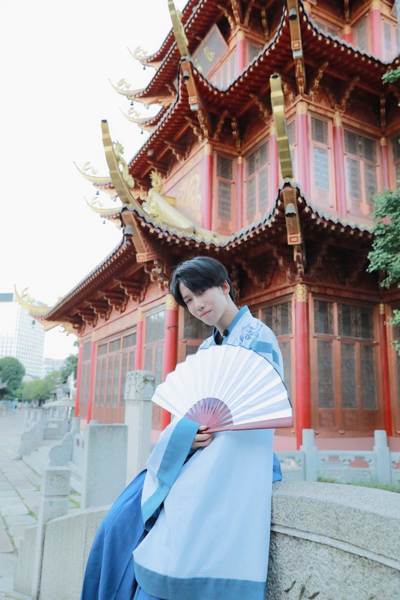 BOYSTORYPH_'s tweet photo. Update boystory official ♥️
新星pick大赛♥️新星才艺赛道♥️
"The story of the younger brother" travels to the Hanfu♥️ #hanyu #zihao #xinlong @BOYSTORY_WORLD https://t.co/6sSPKBlRB5