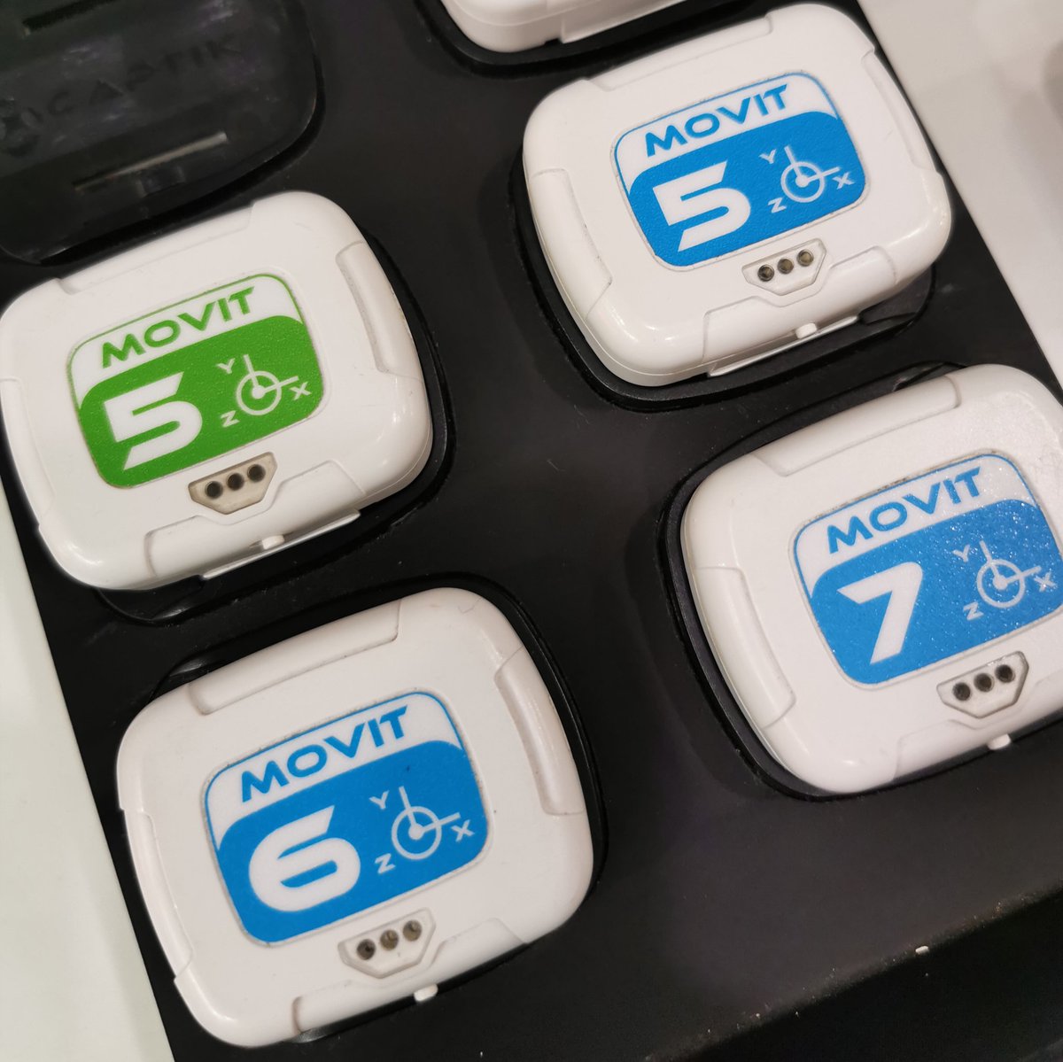 startup_italia's tweet image. Padiglione 6 di #MakerFaireRome, area #sporttech: venite a sfidare i ragazzi della @Italbasket e testare le vostre performance nel 2Vs2 con i #wearable di @overtraq! #MFR19