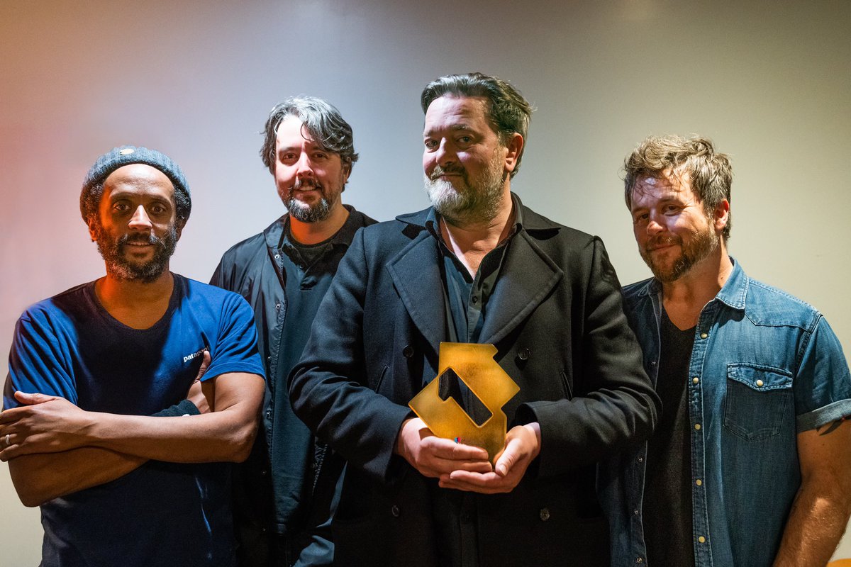 UMusicuk's tweet photo. Congratulations! @Elbow claim their third UK Number One album with #GiantsOfAllSizes 👏🏽 https://t.co/fpYAfxu3jk