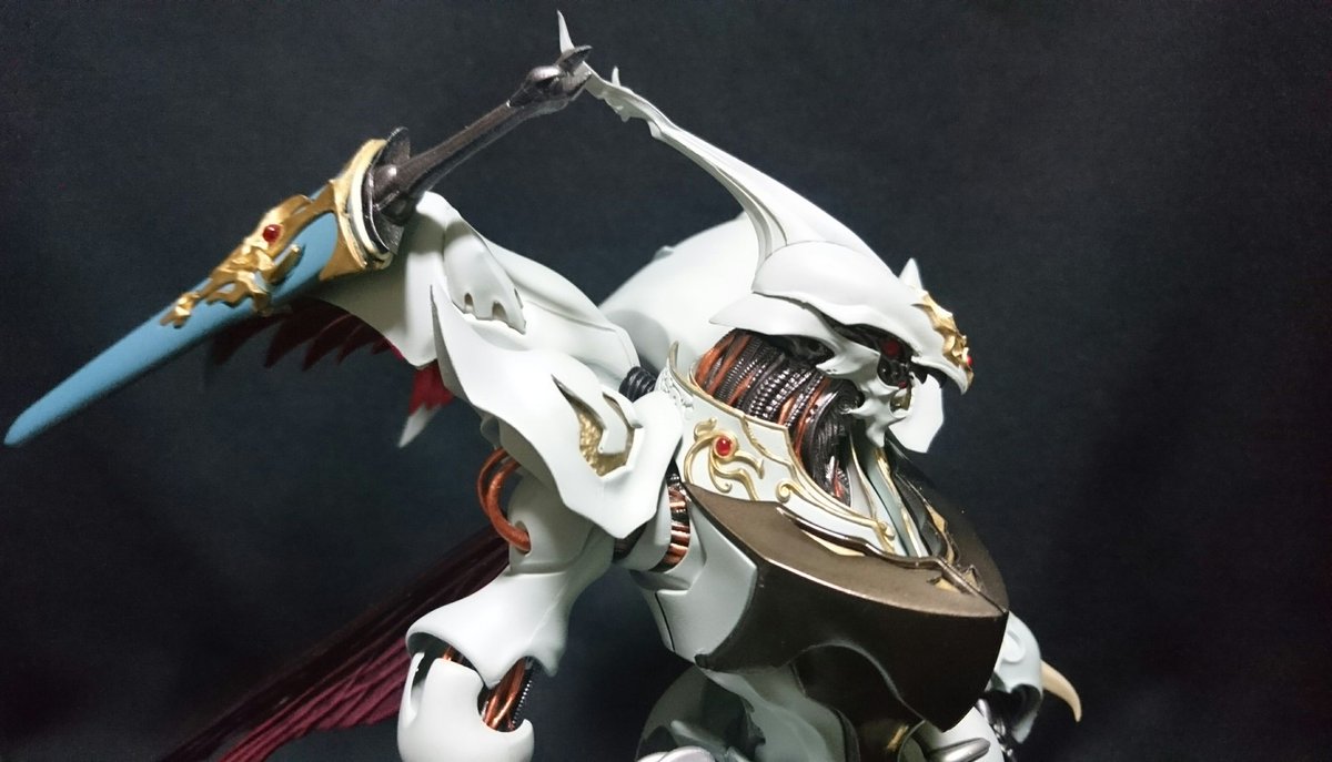 mk_trooper's tweet photo. wave製1/48サーバイン完成です！😆✨

自分の憧れであり目標だったこのキット……

遂に形にできました！😭✨

全体はタミヤスプレーのライトブルー、爪やエングレービングは筆塗り塗装です！

羽の色は迷った末、高貴な色である紫色にしました😊
#wave
#ウェーブ
#ガレージキット
#サーバイン
#筆塗り https://t.co/N9dZ7aruHD