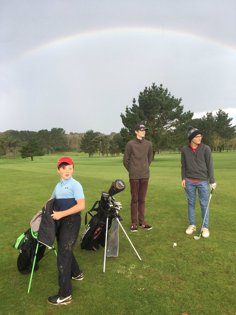 The <a href="/TehidyParkGC/">Tehidy Park Golf Club 〓〓</a> Juniors dodging the showers at this mornings on course ‘Roll Up’ #juniorgolf #cornwall #juniorgolflessons #fibodo #allwelcome