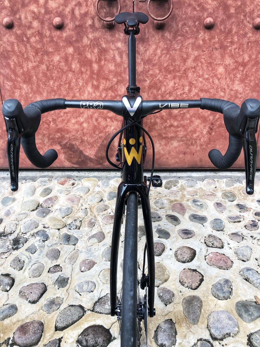 WyndyMilla's tweet photo. The brand new WyndyMilla Massive Attack is getting its first outing at @Haute_Route Mexico 🇲🇽. Handmade craftsmanship, fitted perfectly to the rider, exquisitely painted to the exact specifications of the owner - put simply, more than just a bike; an extension of the rider. https://t.co/wZ7qEWFvoK
