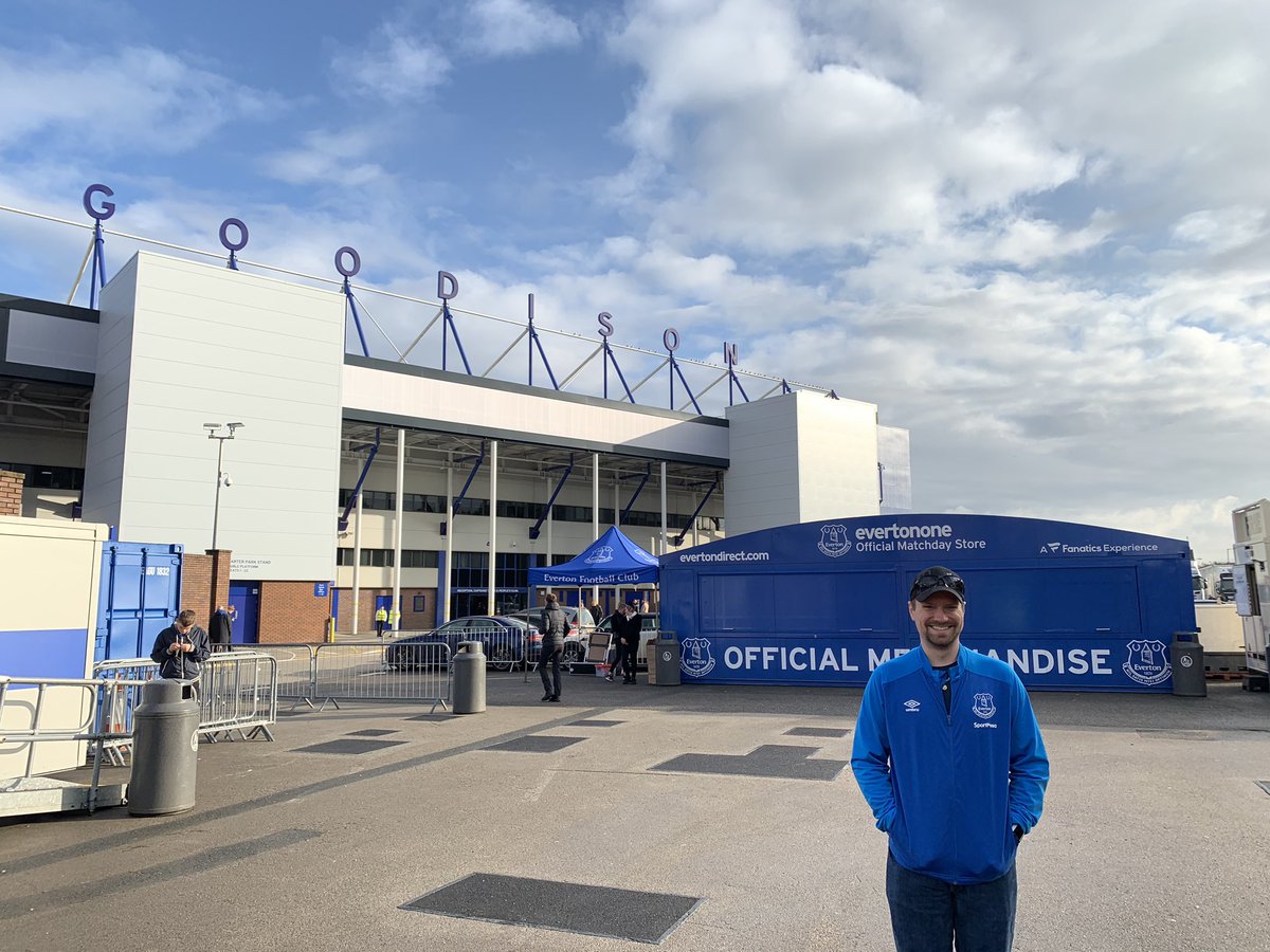 MrsSheavedIce's tweet photo. We made it to Goodison Park! @SheaVedIce is just a little excited to see his beloved @Everton in person! #COYB #EFC https://t.co/4spMOKh5wb
