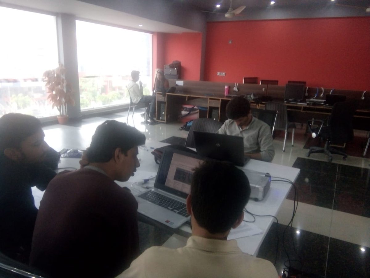 SpaceApps_Isb's tweet photo. Welcome to #SpaceApps Islamabad 2019 at #CoWork24! The teams decide to take a short break and are back to work! Shortly they will present their progress to the mentors. 
@SpaceApps_Pk @PeshawarApps @SpaceappsKhi
#spaceappschallenge2019 #spaceappsPakistan #STEM https://t.co/REorFRwITA