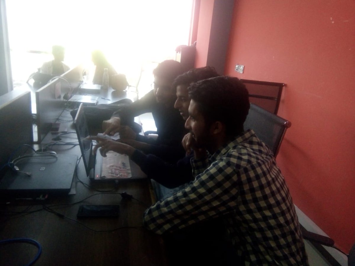 SpaceApps_Isb's tweet photo. Welcome to #SpaceApps Islamabad 2019 at #CoWork24! The teams decide to take a short break and are back to work! Shortly they will present their progress to the mentors. 
@SpaceApps_Pk @PeshawarApps @SpaceappsKhi
#spaceappschallenge2019 #spaceappsPakistan #STEM https://t.co/REorFRwITA