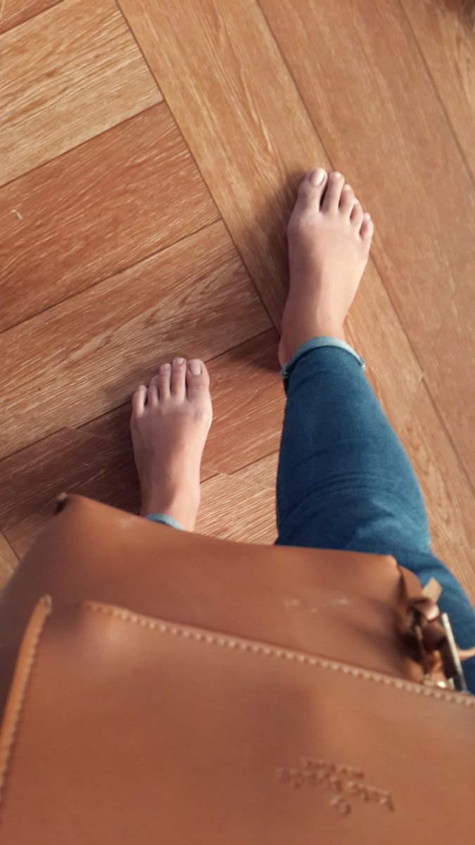 xiahanne_'s tweet image. Heels pa guuurl 😄 #ResearchInterview