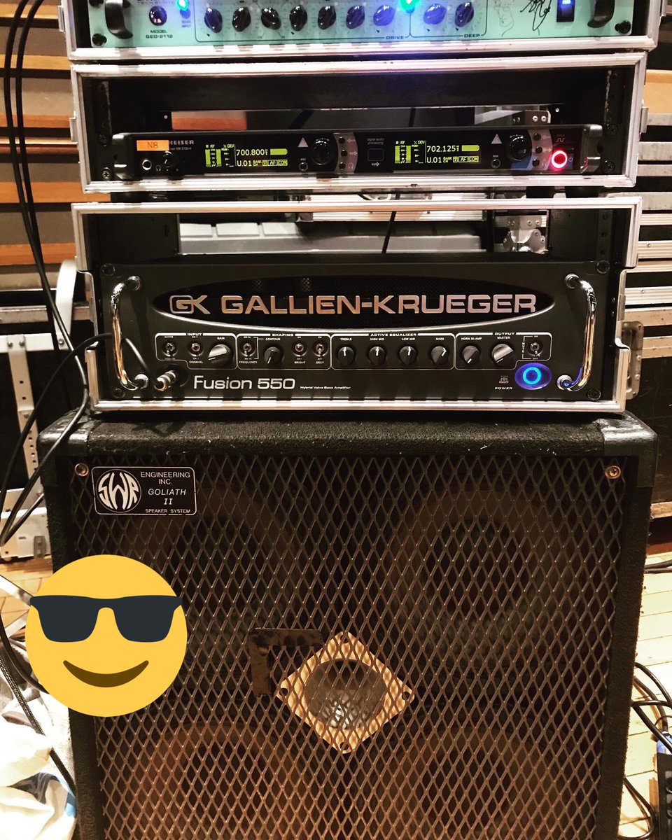 bottomjack's tweet photo. 超RH Day!今日は弾いたー!
#rehearsal #濃かった #ビーコン
#bassamp #gallienkrugeramps #Goliath2 #trialrichtone https://t.co/r2TEpsjcvq