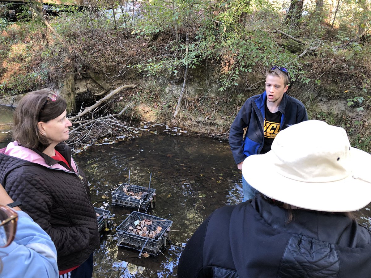 alsbyers's tweet photo. #BESTnBayWatersheds teachers determining stream flow &amp; H2O quality, 4 mussel sustainability @vcusoe @vcuenvs @VCURiceRivers stream 4 @NOAAeducation BWET grant https://t.co/HdBWnS1xak