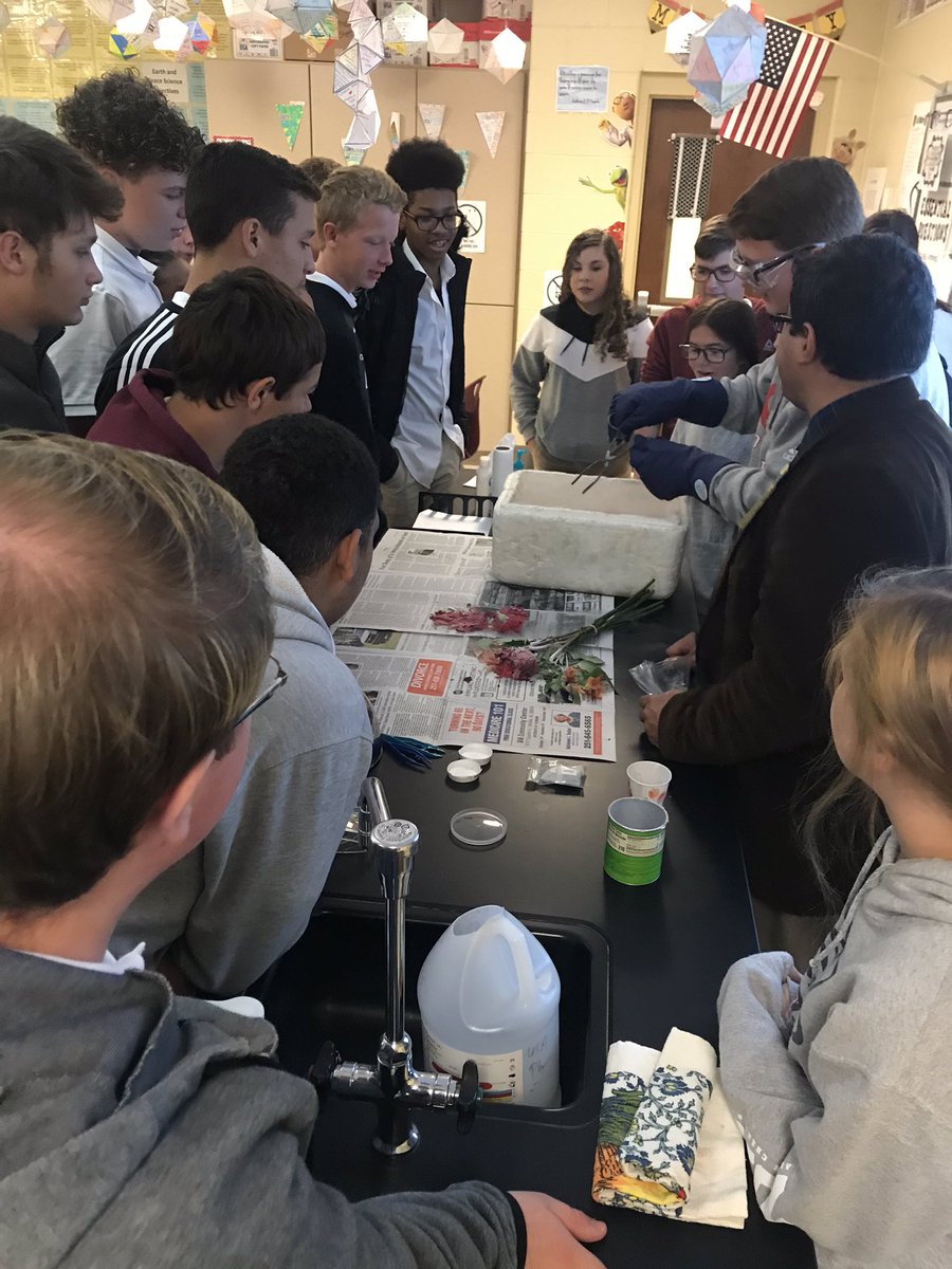 MsDotysClass's tweet photo. Learning about liquid nitrogen and careers in science with Dr. Albert Gapud this past week in chemistry #CHSnation #wildcatnation https://t.co/X44WAOEmUa