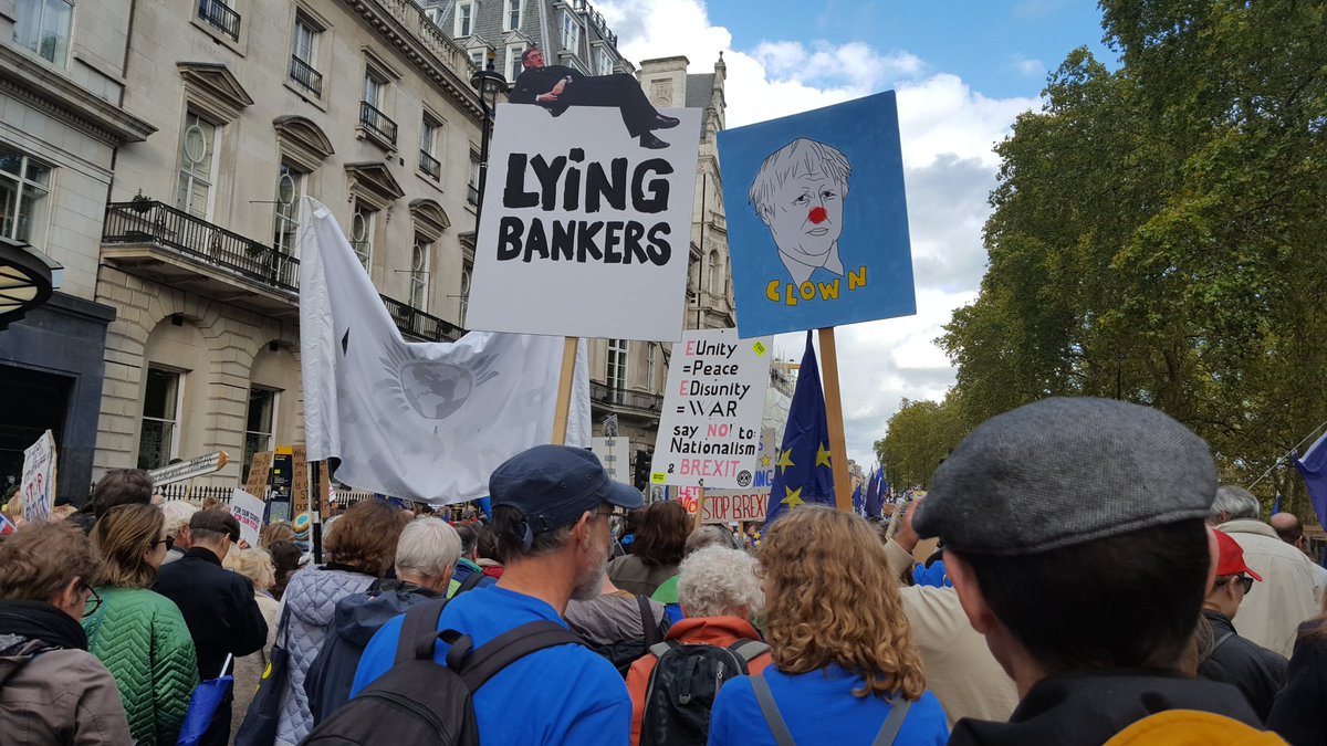 Huge numbers on the #PeoplesVoteMarch.