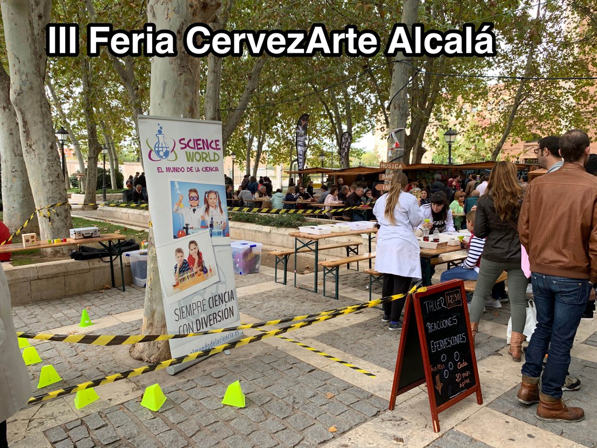 Aunque amenace ☔️ 🌧 ir a #CervezarteAlcala es todo un plan para la #familia Más de 100 cervezas 🍻 y #musica para los mayores y #juegos y #CienciaConDiversion para los peques #AlcaladeHenares