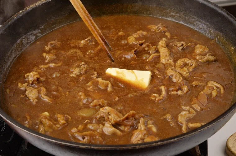 我が家のカレーはこれに変更！？「煮込まないカレー」の作り方！
