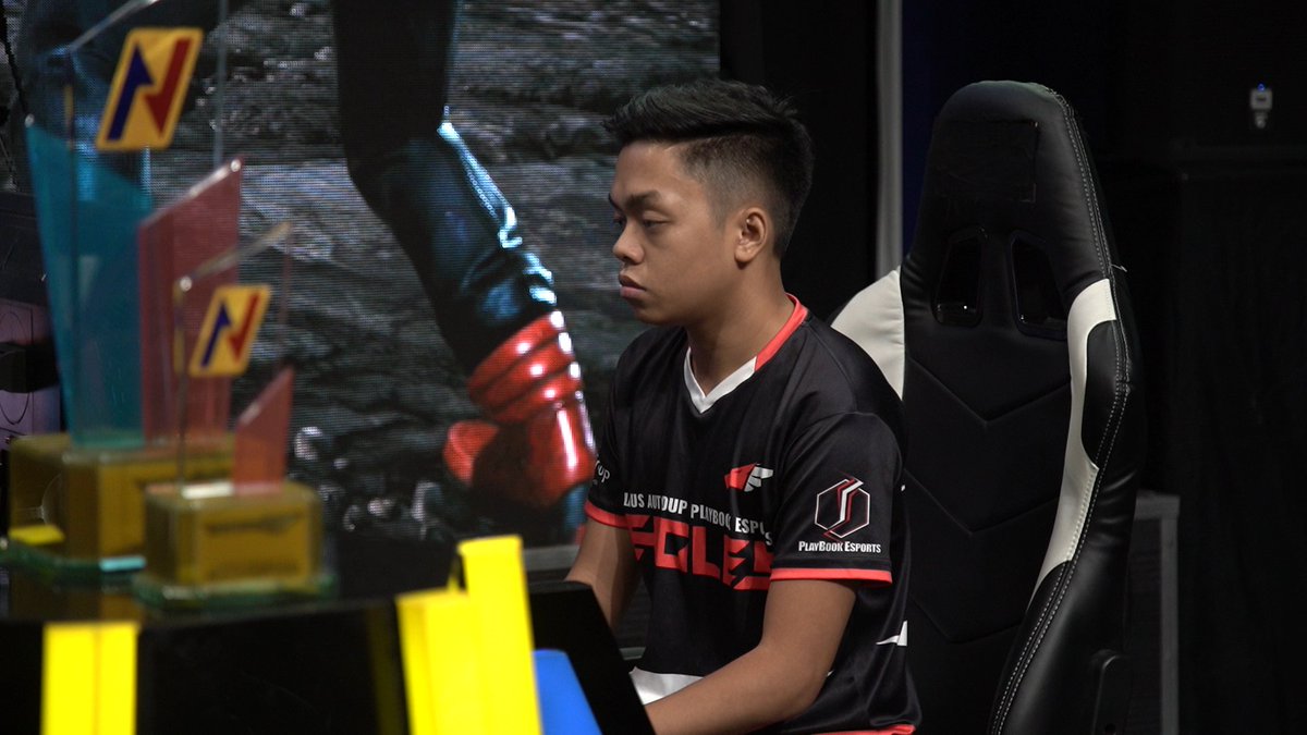 PlayBookEsports's tweet photo. Eyes on the prize.

#LPEEagles
#TheNationalsTekken7
#OutTimeIsNow https://t.co/vrhJDbzwxP
