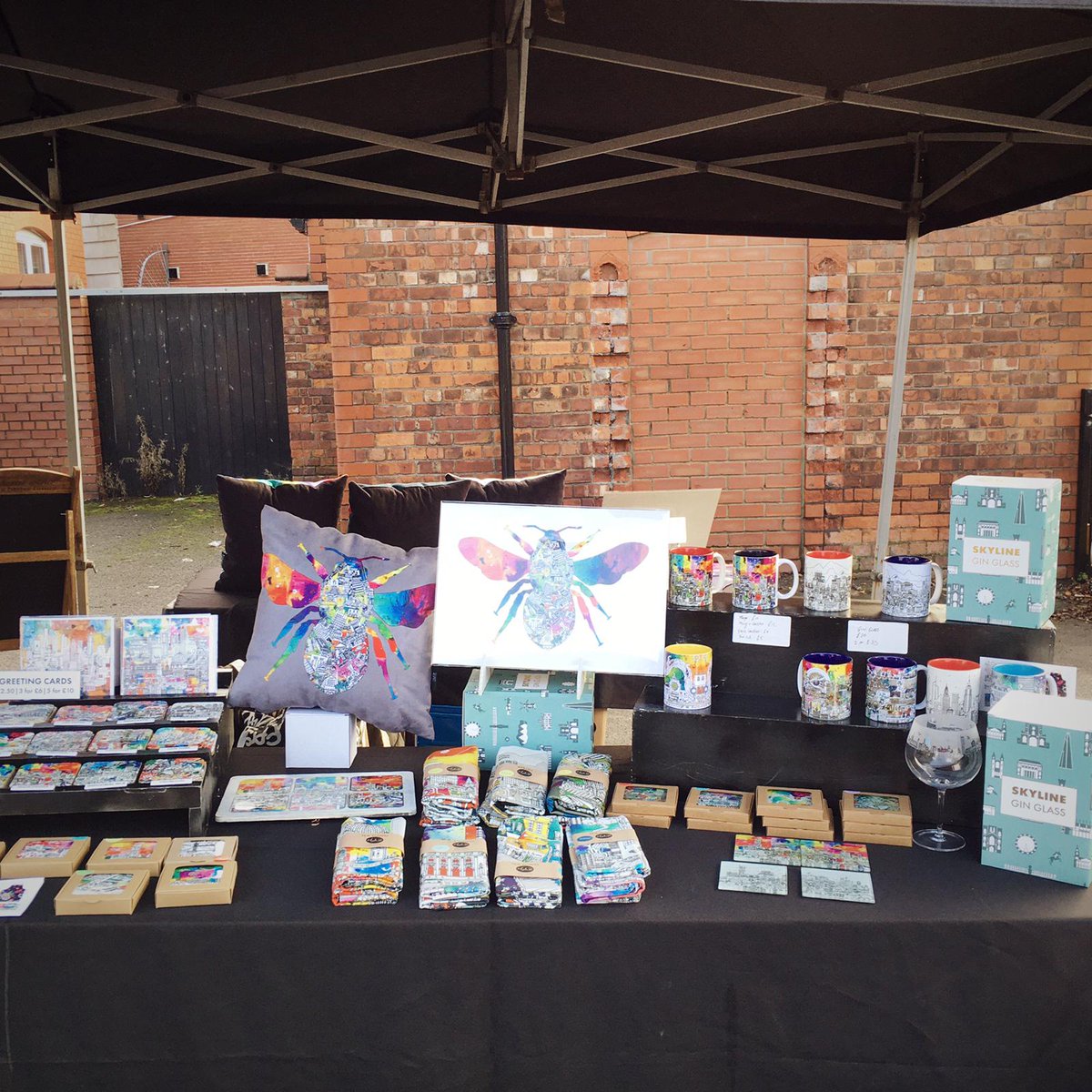 We're all ready for a fun day at #ChorltonMakersMarket, who's popping along to see us? ❤️ You'll find our stall on the St Oswald's School car park until 4pm this afternoon! 🎉

mehaart.com #chorlton #artisan #makersmarket