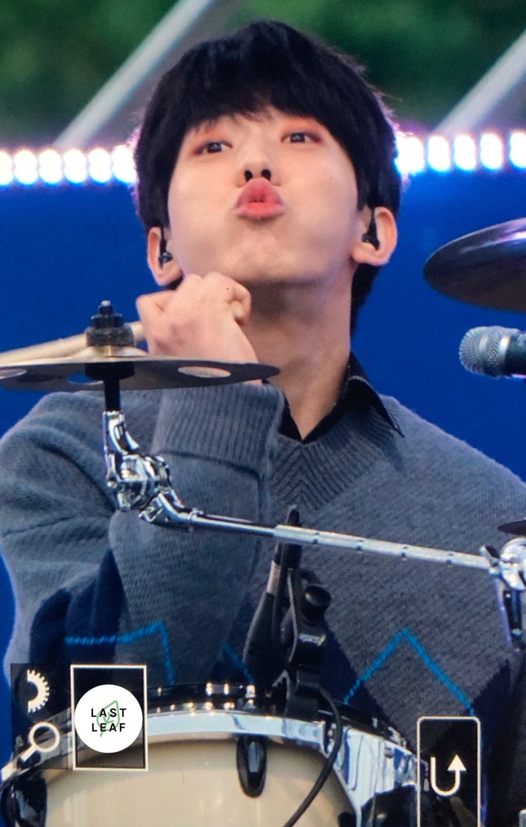 lastleaf_day6's tweet photo. 191019 GMF preview

#데이식스 #DAY6 #도운 #DOWOON https://t.co/mQObruXc6a