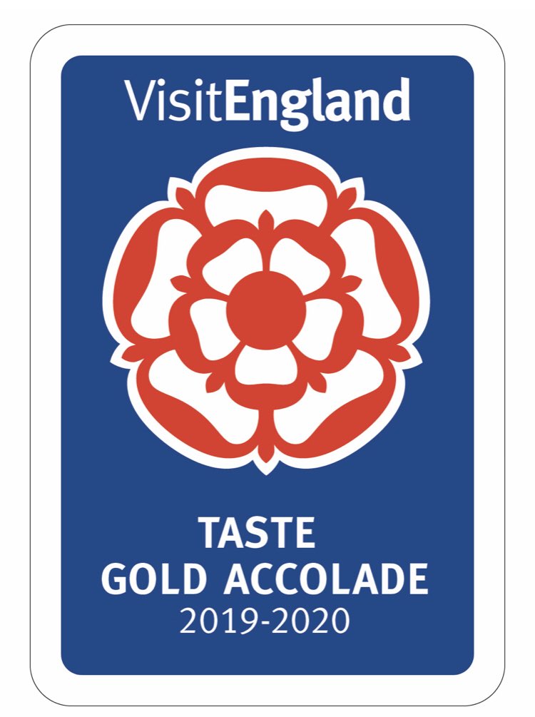 EagleChildRammy's tweet photo. We’ve just got our new copy of @sawdays ‘Great British Hotel and Inn Guide’ where we are listed next to another great @ThwaitesBrewery house @MillstoneMellor in the #Lancashire section Get a copy for great travel recommendations around the UK https://t.co/gutozhAam1