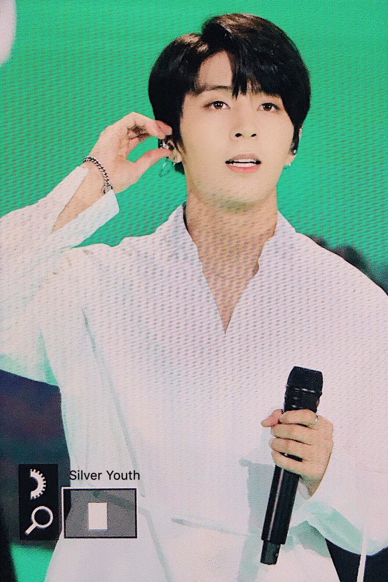_19950731net's tweet photo. 191019   부산 BOF 

#Golden_Child #골든차일드 #Y #와이 #최성윤 https://t.co/7aO6h1O13y