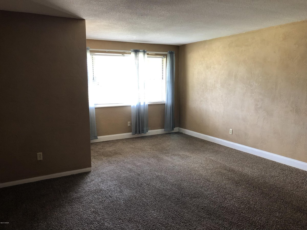 exitbeachrealty's tweet image. Open House This Sunday, Oct 20th🎈11 am to 3 pm in Ormond By The Sea🎈
3 bed, 2 bath home with screened porch, 2 car garage and much more. For more info click the link below or call Danielle Carraher at 719-778-5145. buff.ly/2G7xc4A #ormondbeach #sundayfunday #openhouse