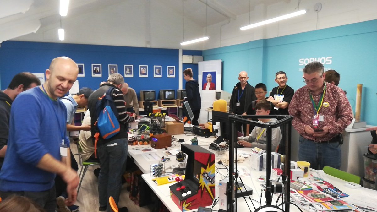 recantha's tweet photo. At @MKRaspberryJam doing tech support and enjoying the vibe! https://t.co/FKCIoWK2An