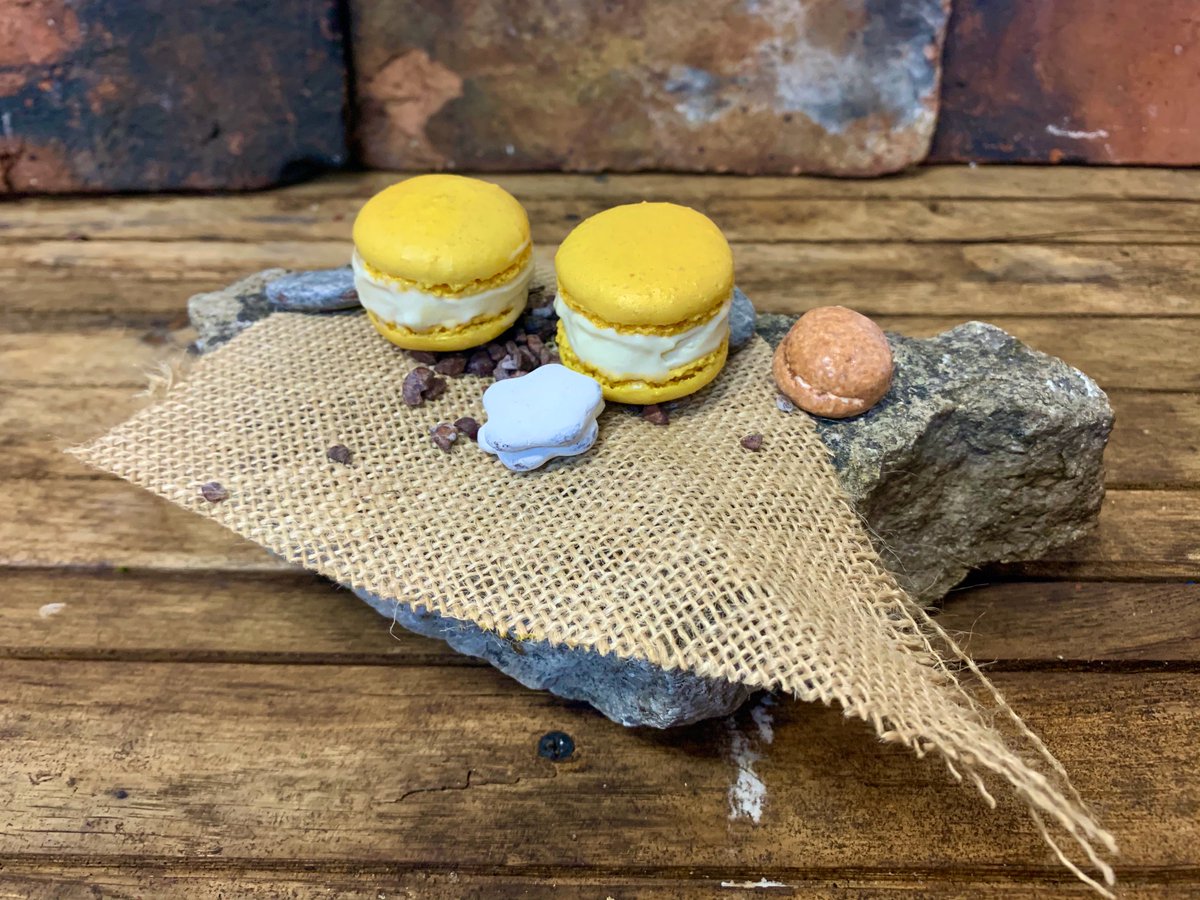 Christopher Burt tweet media