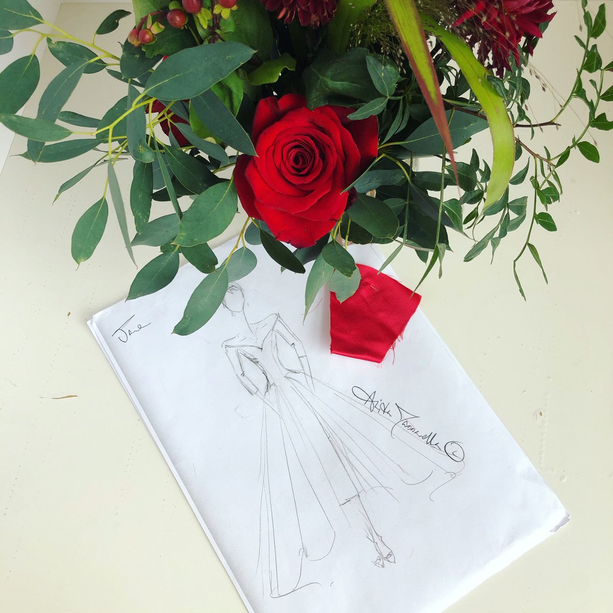 AnitaMassarella's tweet image. Our sketch of our clients vision 🌹#hautecouture #luxuryfashion #britishdesigner
