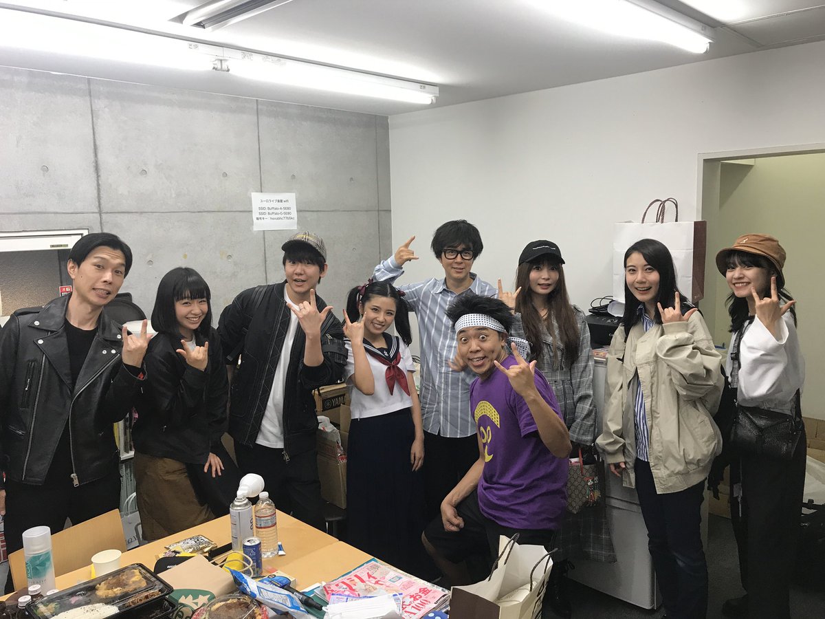 しぶとい中川翔子 サンシャイン池崎さんの単独ライブ サンシャインラプソディにぽけんチームでいってきたよ オハスタチームもいた もう全編超絶怒涛のスケールで笑いあり感動ありの 会場ずっと声出して大爆笑 笑うって元気になるし池崎さん天才