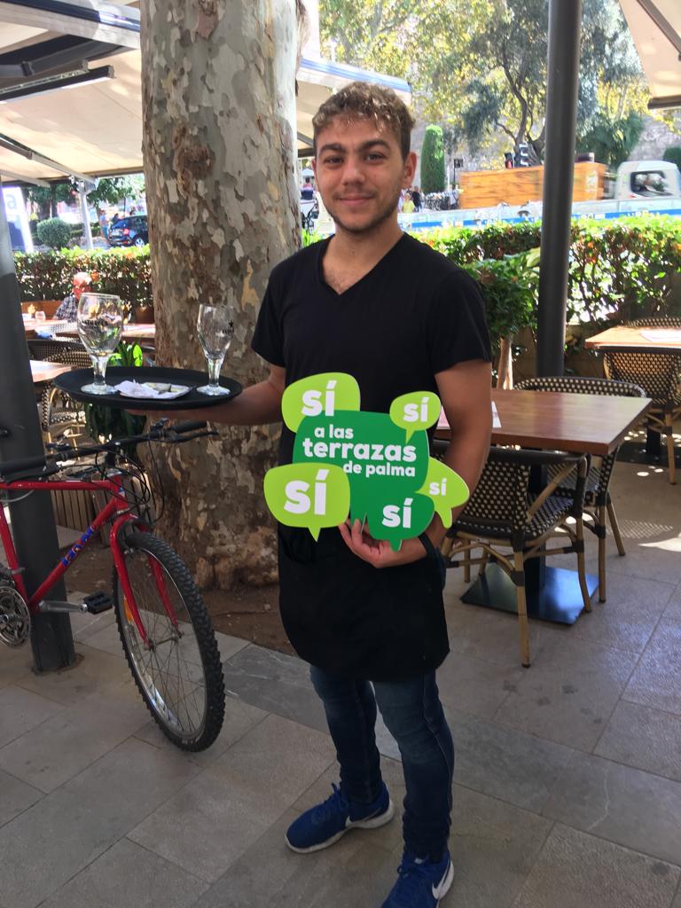 sialasterrazas's tweet photo. Sí a la convivencia... porque en Palma cabemos todos! Si todos respetamos las normas, la convivencia de ciudadanos y terrazas es posible! Las terrazas dan vida a la ciudad! Di Sí a las terrazas de Palma #sialasterrazasdepalma #viviryconvivir #viureiconviure https://t.co/OyJNbnIJt8