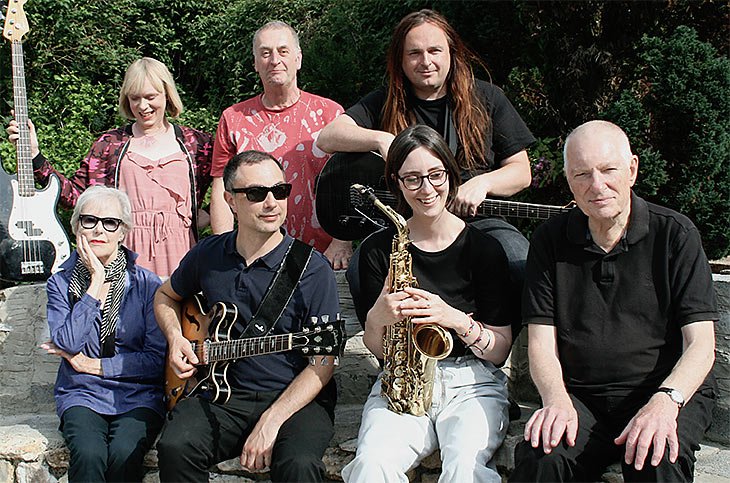KateJWestbrook's tweet image. Don't miss this chance to see Kate Westbrook's and the Granite Band performing GRANITE with music by Mike Westbrook @teignmouthjazz Sunday 20th Oct @ 2.30pm
bit.ly/2oSvS03 #jazz #rock #livemusic #Teignmouth #Devon
