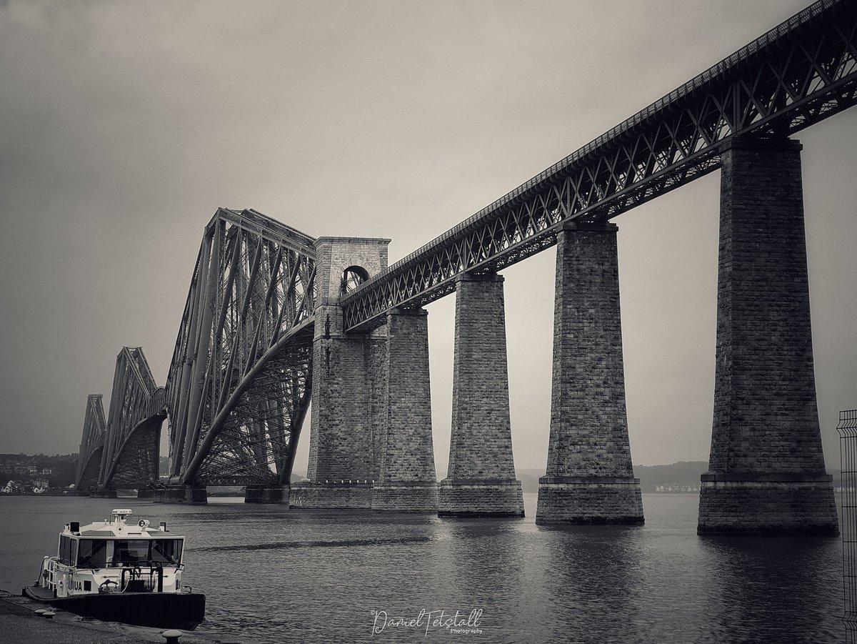 A dreich day down at the Forth Bridge #forthbridge #scotland #southqueensferry #hawespier