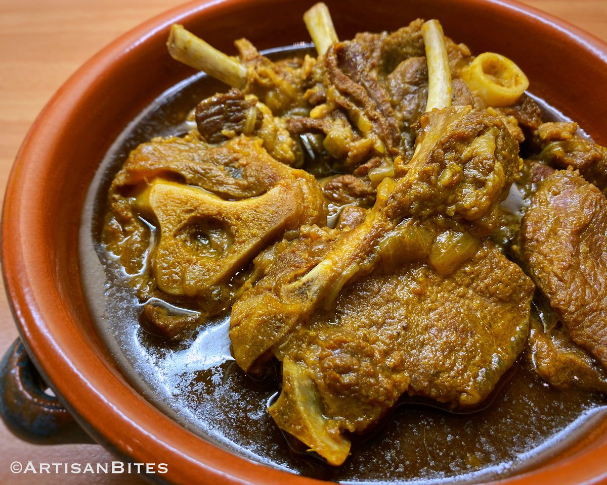 manishbhalla's tweet photo. Bihari halwai-style mutton (goat) curry. Very distinct from the std Punjabi or Mughlai curries. #ArtisanBitesUK #IndianCurry #CurryUK #IndianGoatCurry #IndianFood https://t.co/R6h4KDDDZL
