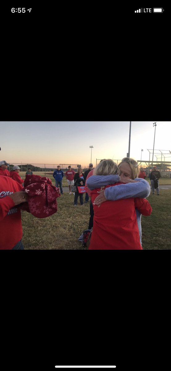 haidyn_berry's tweet photo. District Champs! 🤩🤩🤩🤩🤩 https://t.co/vxz0r7Gc9H