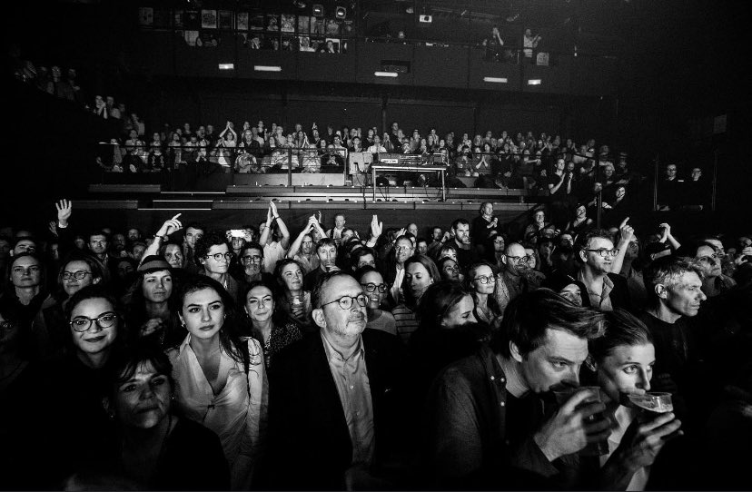Y en avait du monde au concert de Nouvelle Vague jeudi au @Cafedeladanse ! <a href="/UncoveredQOTSA/">Olivier Libaux</a> <a href="/MELANIEPAIN/">MÉLANIE PAIN</a> <a href="/PhoebeKilldeer/">Phoebe Killdeer</a> <a href="/elodiefrege/">Elodie Frégé</a> <a href="/Kwaidan_records/">Kwaidan</a> <a href="/magicrpm/">Magic RPM</a>