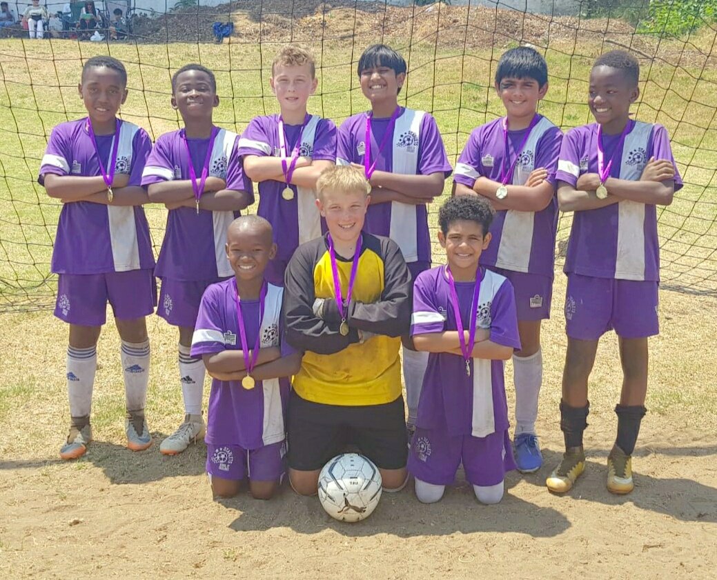 OfStarlets's tweet photo. 😊 What an exceptional performance from all our STARLETS PLAYERS today 😊 STARLETS SOE hosted TRANSITION FC at our home grounds in Douglasdale this morning. ⚽ U7s - Starlets 5 - 4 (penalties), U9 - Starlets 2 - 1 (penalties), U11s - Starlets 4 - 1, U12s - Starlets 8 - 1 ⚽ https://t.co/9MCAi2CuHe