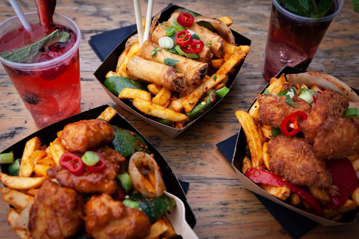 bigfeedgla's tweet photo. The ONLY place you’ll find the world famous Salt n Chilli 😍
https://t.co/ekIwCpth1Q
26/27th October 
Sat 12-10pm Sun 12-7pm
249 Govan Road 
NO EXPENSIVE TICKET NEEDED
NO BOOKING REQUIRED
FREE PARKING
Still only £2 entry (under 10’s free)
NHS staff (with ID card) FREE https://t.co/ZqFtdKkWGE