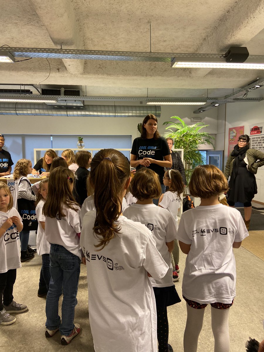 lisalombardibe's tweet image. #CoolGirlsCode #2: ready, set, go...! 🚀🤖👩🏻‍💻💪🏻@CoderDojoBe @digitalwallonia    @CoderDojo4Divas @coworkingliege @leansquare @DigitalBelgium @valgillon #coderdojo #girlsintech #codingiscool #digitalwallonia
