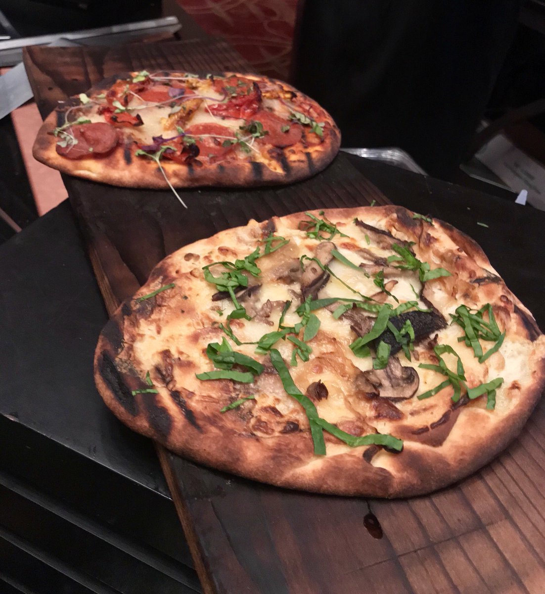 HOUInspCatering's tweet photo. Beautiful night in the Theater District and opening night for Houston Grand Opera! #primeribandyorkshirepudding #houston
#theaterdistrictfare #wearelevy #houstongrandopera #artsandeats #houstonisinspired #eatdrinkarts https://t.co/Q3mGZi1oNQ